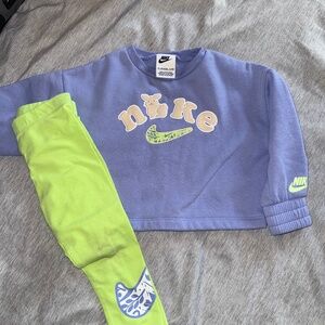 Nike sweater & legging